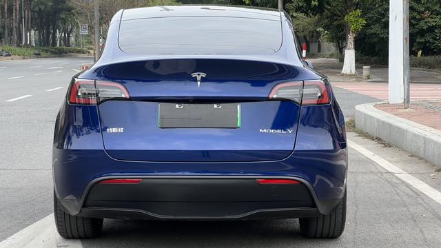 Certificated Pre-Owned Model Y 2021 Standard Range Rear-Wheel Drive Version