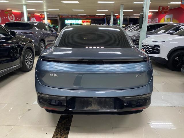Pre-Owned ZEEKR 007 2024 Model Rear-Wheel Drive Intelligent Driving Version 75kWh