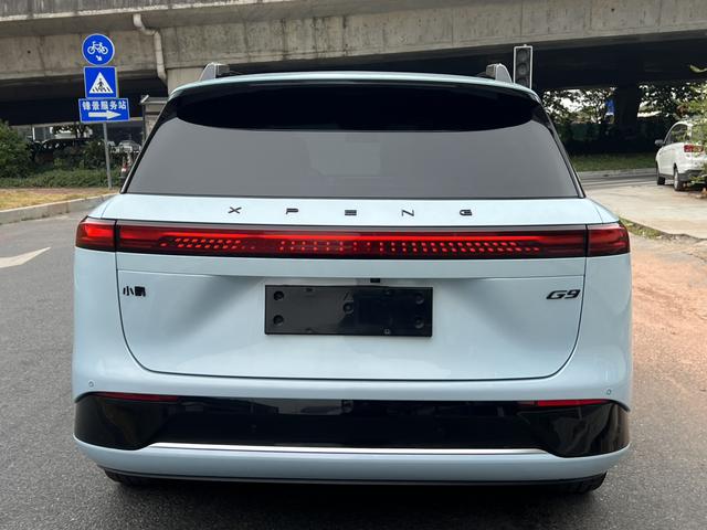 Certificated Pre-Owned XPENG G9 2022 702 Max-u22148457