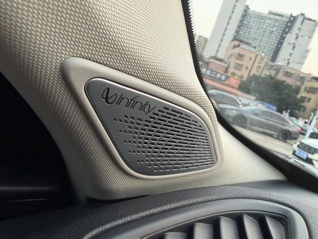 Lynk & Co 01 EM-P 2018 1.5T Jin Pro National V d'occasion certifié