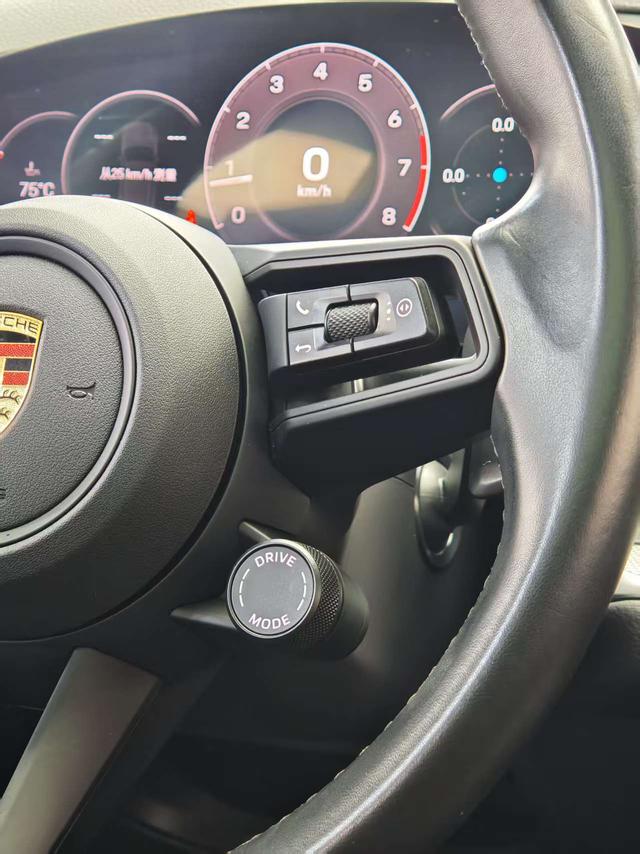 Porsche Cayenne 3.0T d'occasion certifiée (2024)