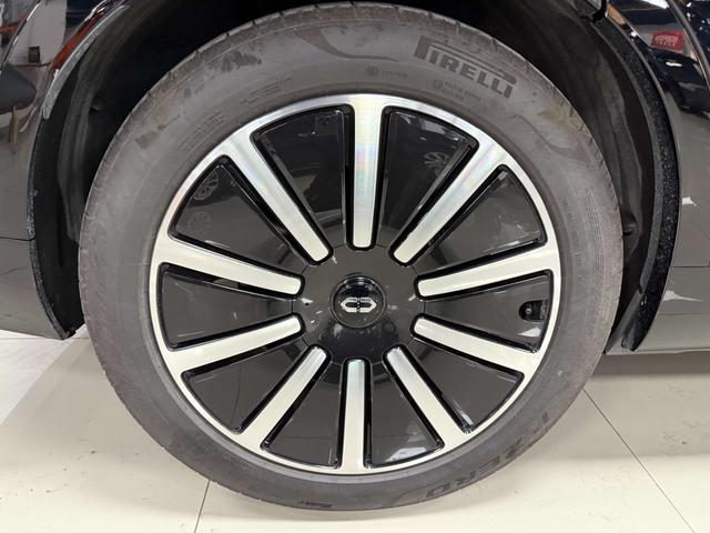 Wenjie M9 2024 Édition Ultra Six-Places à Autonomie Étendue certifiée d'occasion -u21923603