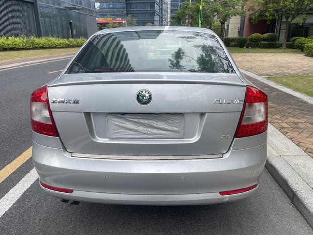 Skoda Octavia 2010 2.0L Automatique Édition Yijun d'occasion certifiée - u21335701