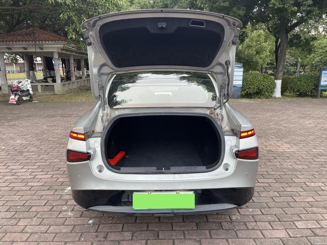 XPENG P7 2023 586E-u22188803 معتمد مستعمل