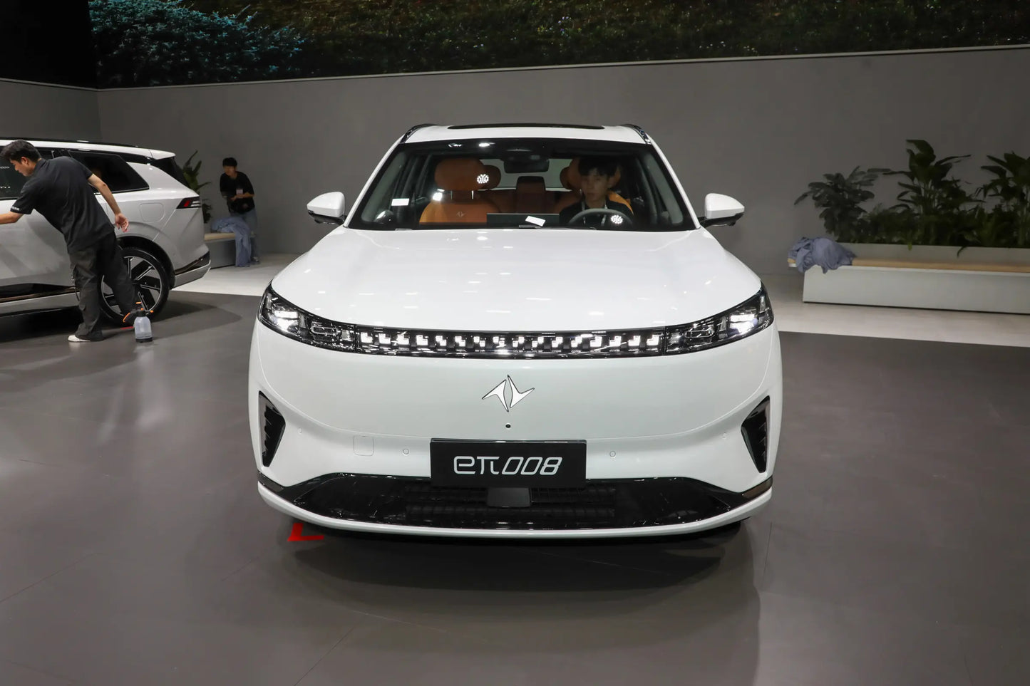 Dongfeng eπ008 - Véhicule hybride rechargeable