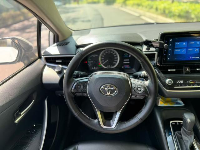 Certificated Pre-Owned FAW Toyota Corolla 2021 Dual Engine 1.8L E-CVT Elite Edition -u21535068