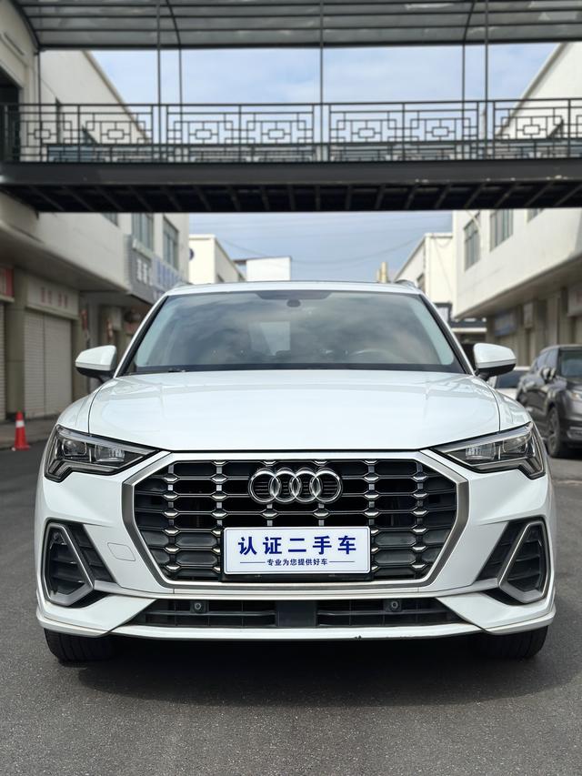 Certificated Pre-Owned Audi Q3 2019 35 TFSI Progressive Dynamic Edition - u22663489