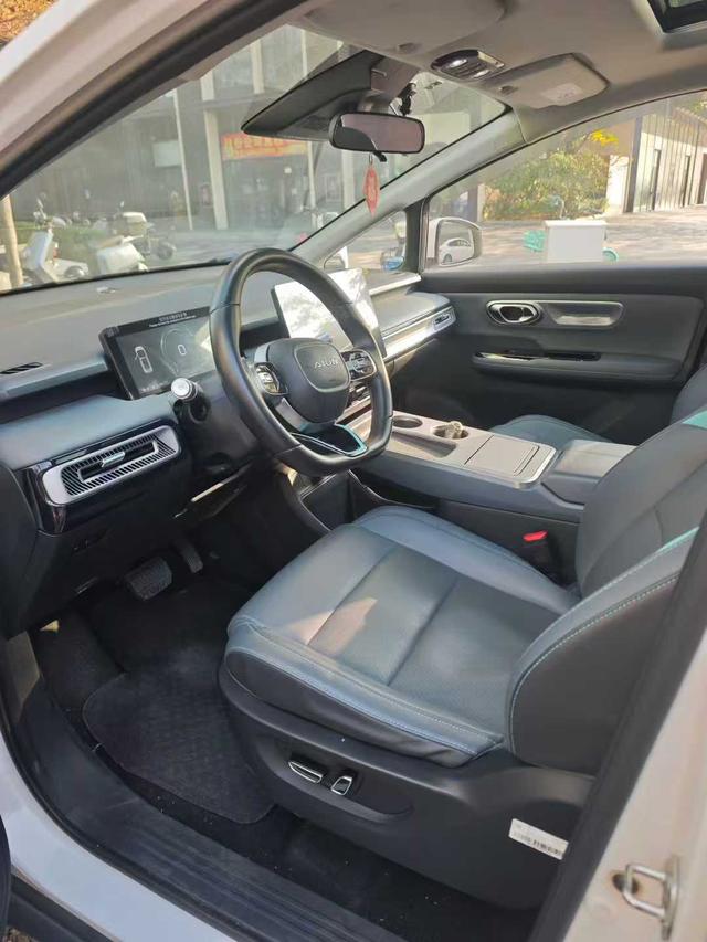 Certificated Pre-Owned AION Y 2023 Plus 510 Intelligence Leadership Edition