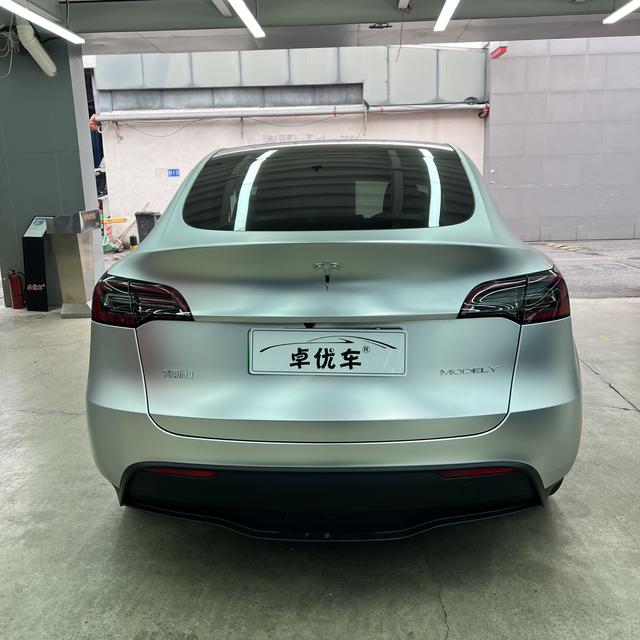Pre-Owned Tesla Model Y 2024 Rear-Wheel Drive Version