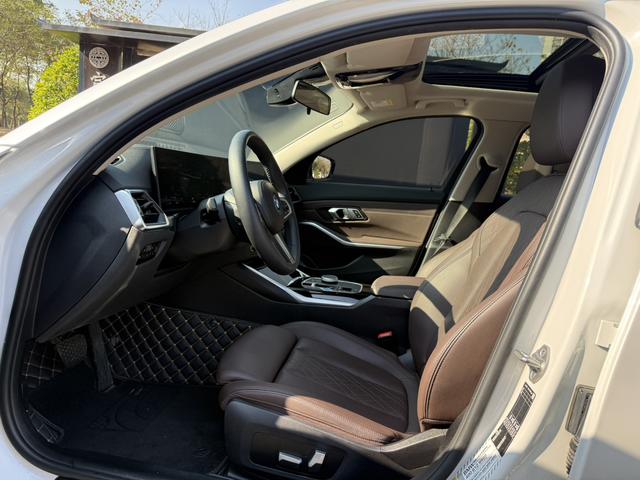 Certificated Pre-Owned BMW i3 2022 eDrive 35 L