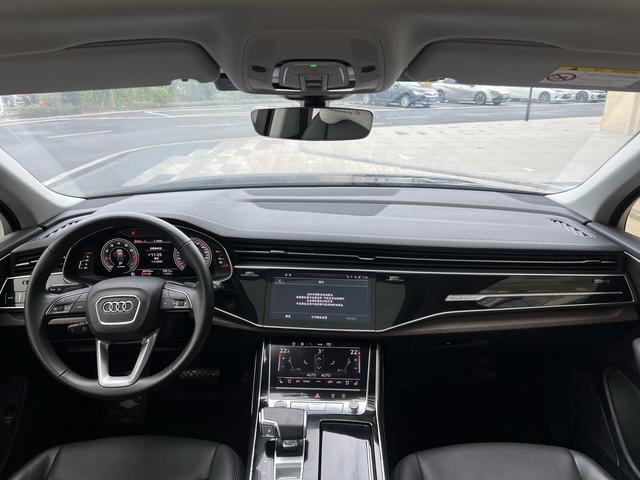 Certificated Pre-Owned Audi Q7 2023 45 TFSI Quattro S Line Sport - u22651298