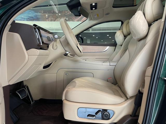 Certificated Pre-Owned Wenjie M9 2024 Extended Range Max Six-Seater Edition -u21763066