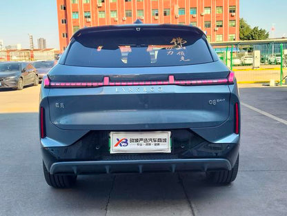 Certificated Pre-Owned Lynk & Co 08 EM-P 2025 220 Four-Wheel Drive Performance Halo -u22085685