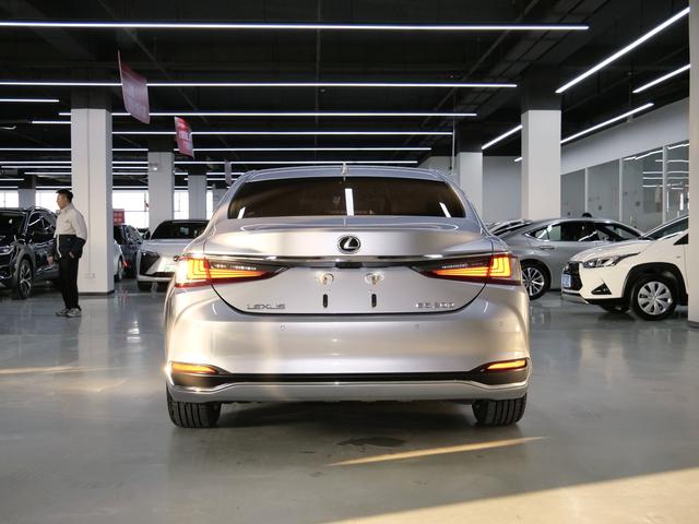 Certificated Pre-Owned Lexus ES 2021 Model 200 Premium Edition - u22697987