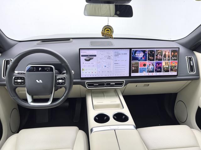 Certificated Pre-Owned Li Auto L8 2024 Ultra Edition -u22315453