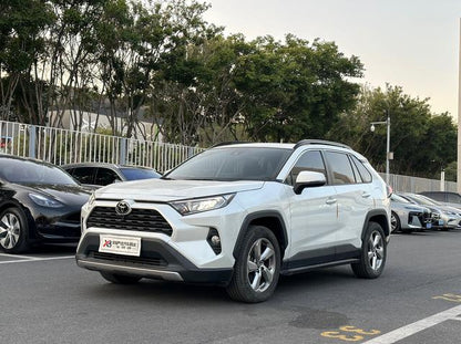 Certificated Pre-Owned RAV4 Rongfang 2021 2.0L CVT Two-Wheel Drive Fashion Edition - u22429126