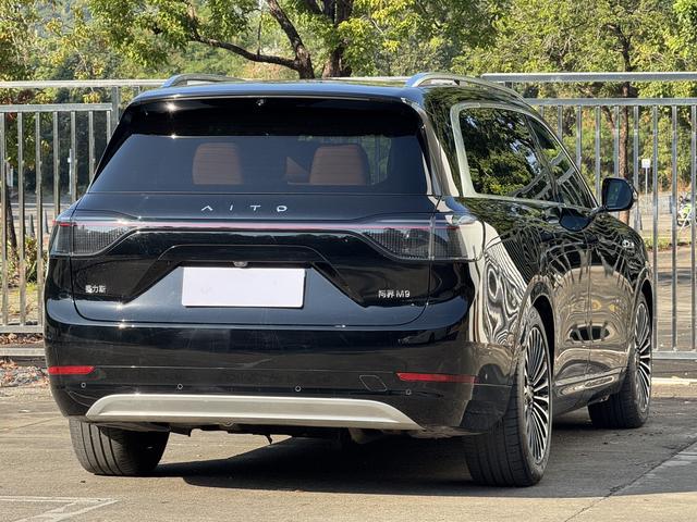 Certificated Pre-Owned Wenjie M9 2024 Extended-Range Ultra Six-Seater Edition -u22057127