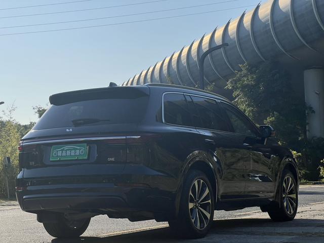 Pre - Owned 2020 Li L9 Extended - Range 6 - Seat Edition