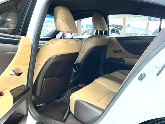 Certificated Pre-Owned Lexus ES 2020 Model 200 Premium Edition National VI - u22628541