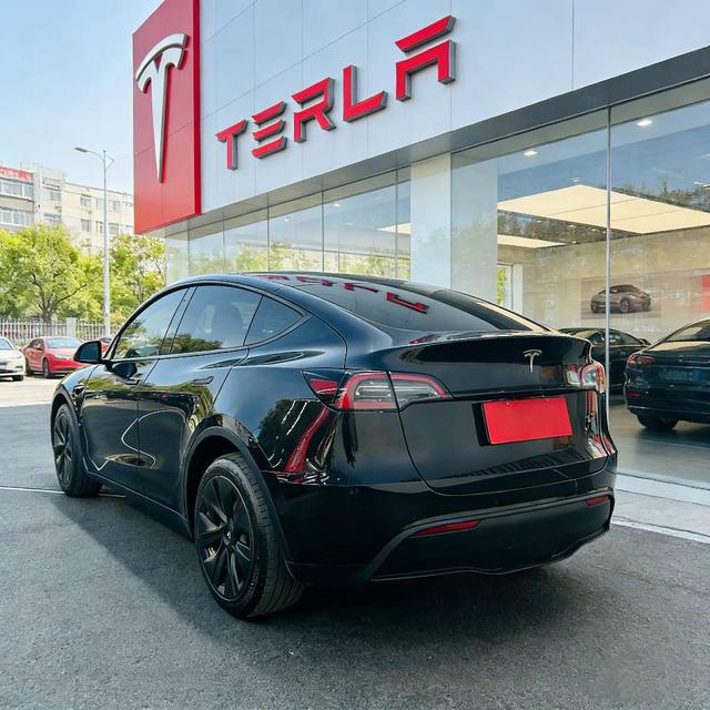 Certificated Pre-Owned Tesla Model Y 2022 Long Range All-Wheel Drive Version -u22569434