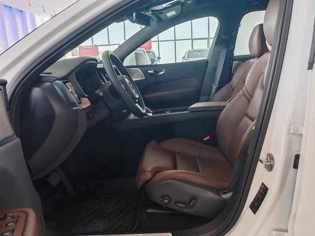Certificated Pre-Owned Volvo XC60 PHEV 2025 T8 AWD Long-Range Inscription Luxury Edition
