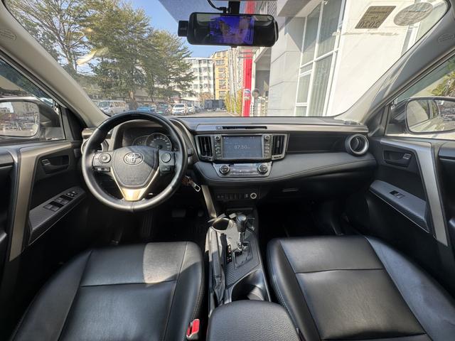 Certificated Pre-Owned RAV4 Rongfang 2015 2.0L CVT Two-Wheel Drive Fashion Edition - u22669329