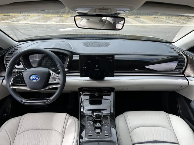 Certificated Pre-Owned BYD E9 2021 Business Edition