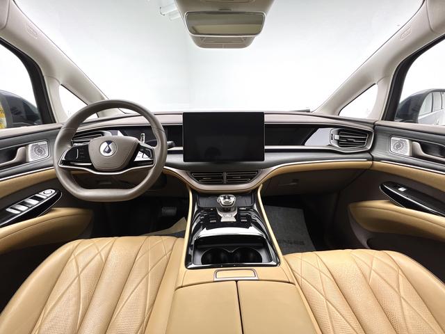 Certificated Pre-Owned Denza D9 DM 2022 Edition 970 4WD Flagship Model -u22516422