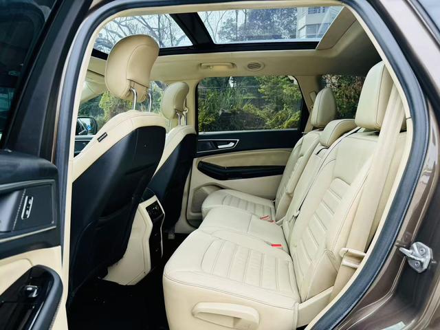 Certificated Pre-Owned Ford Edge 2016 EcoBoost 245 Two-Wheel Drive Luxury Sporty Model 7-Seater - u22575250