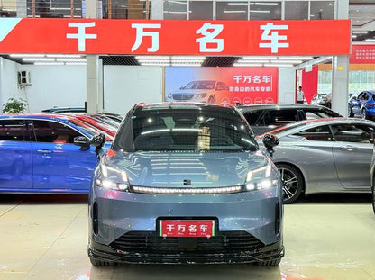 Certificated Pre-Owned Lynk & Co 08 EM-P 2025 220 4WD Performance Halo -u21520909