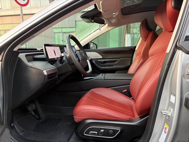 Certificated Pre-Owned XPENG P7 2022 625E-u22039092