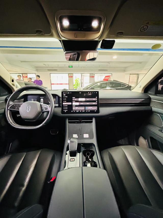 Pre - Owned 2022 Seres SF5 2WD Comfort Edition