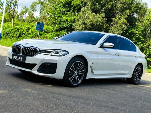 Certificated Pre-Owned BMW 5 Series 2022 Second Facelift 530Li Leading Edition M Sport Package - u22411120