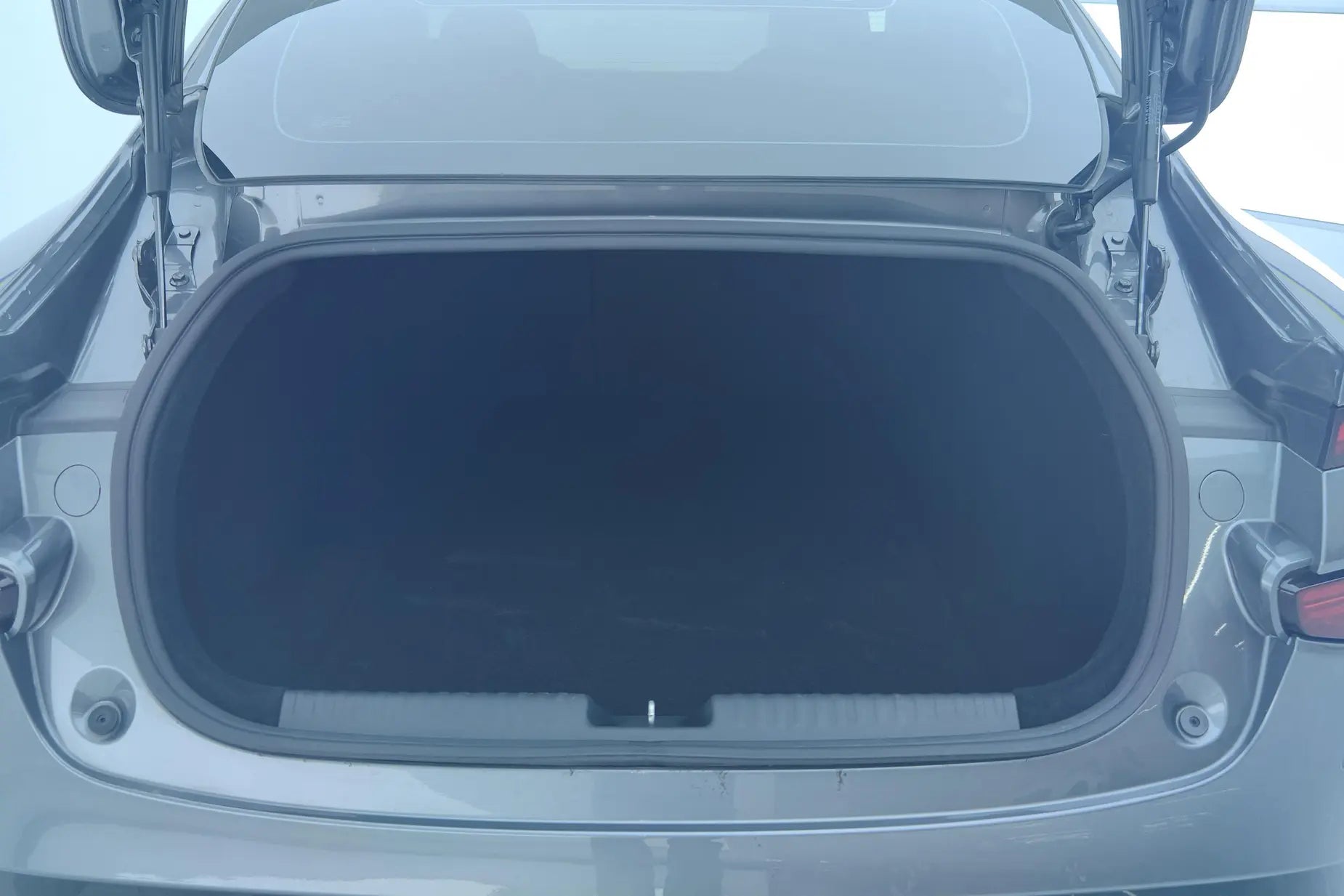 Certificated Pre-Owned XPENG P7 2023 586Eu21352052