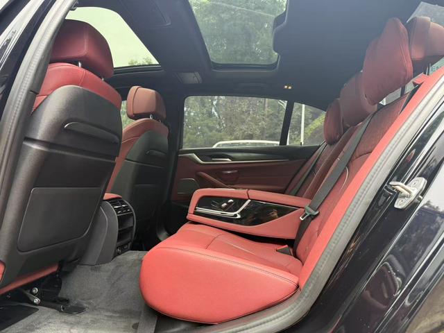 Certificated Pre-Owned BMW 5 Series PHEV 2022 Refreshed 535Le Pioneer Edition M Sport Package -u20026904