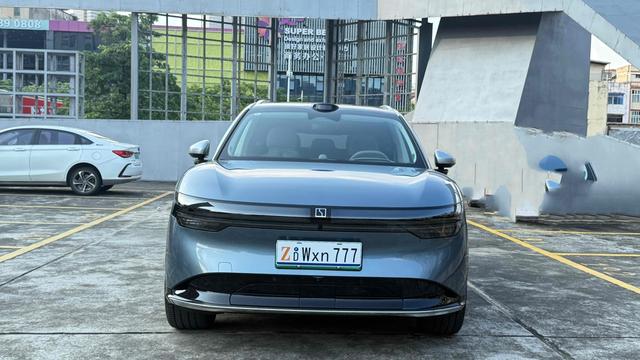 Pre-Owned ZEEKR 7X 2025 Model 100kWh Long-Range Rear-Wheel Drive Intelligent Driving Version