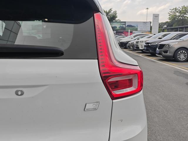 Pre-Owned Volvo XC40 EV 2021 Model P8 Pure Electric AWD Inscription R-Design