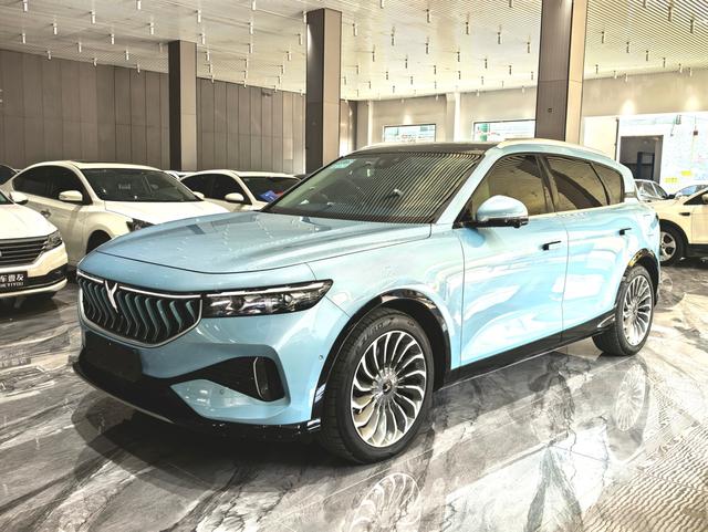 Certificated Pre-Owned VOYAH FREE 2021 4WD Standard Extended-Range Exclusive Luxury Package -u22196045