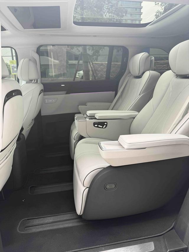 Certificated Pre-Owned XPENG X9 2024 702 Ultra Long Range Max-u21987266