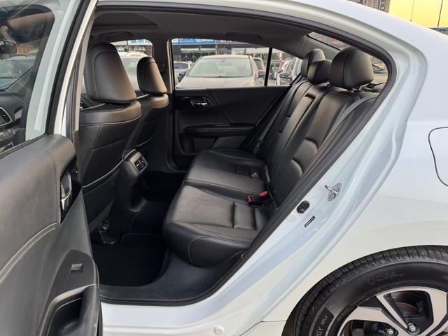 Certificated Pre-Owned Dongfeng Honda Accord 2016 2.0L Luxury Edition - u22451814
