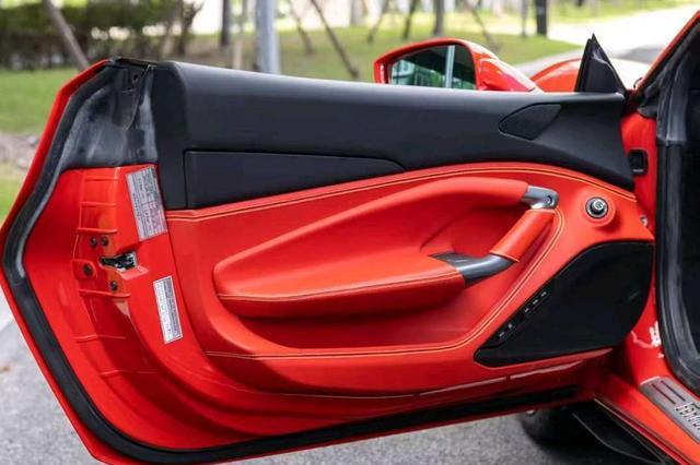 Certificated Pre-Owned Ferrari F8 2019 Tributo 3.9T V8 - u21750161