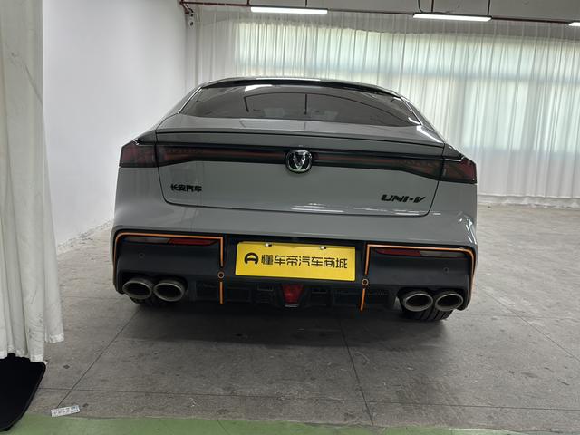 Certificated Pre-Owned Changan UNI-V 2022 2.0T Fengsu Edition - u22670858