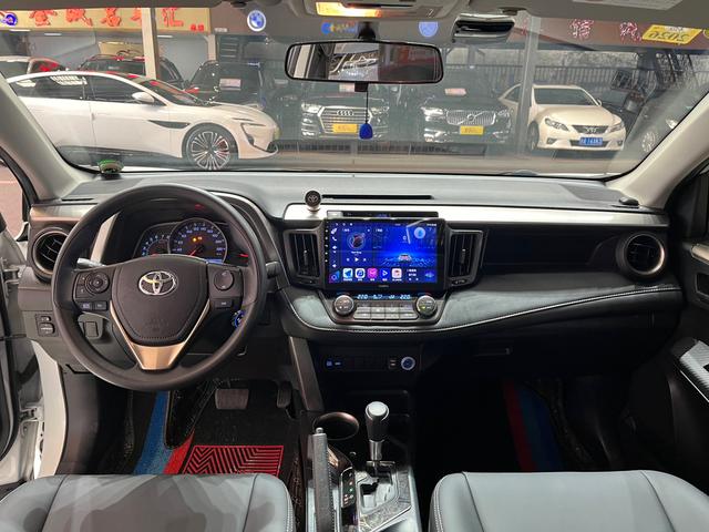 Certificated Pre-Owned GAC Toyota RAV4 Rongfang 2015 2.0L CVT 2WD Fashion Edition - u22064431