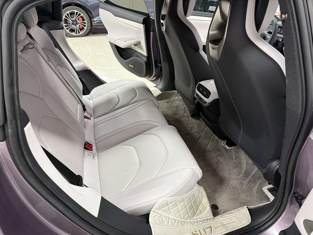 Certificated Pre-Owned Xiaomi SU7 2024 Rear-Wheel Drive Standard Long-Range Version -u22517943