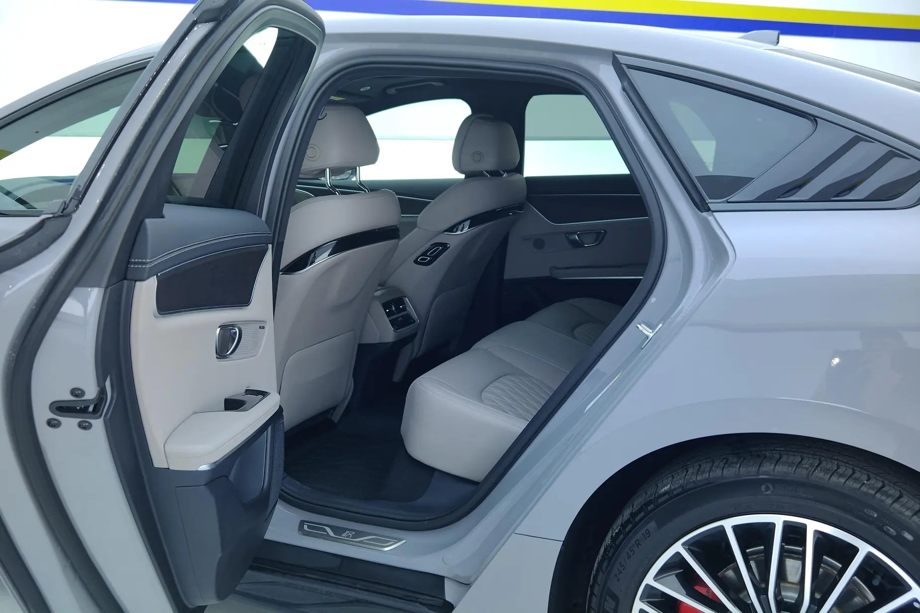 Certificated Pre-Owned BYD Han EV 2025 Intelligent Driving Version 701KM Lidar Flagship Model -u22185875