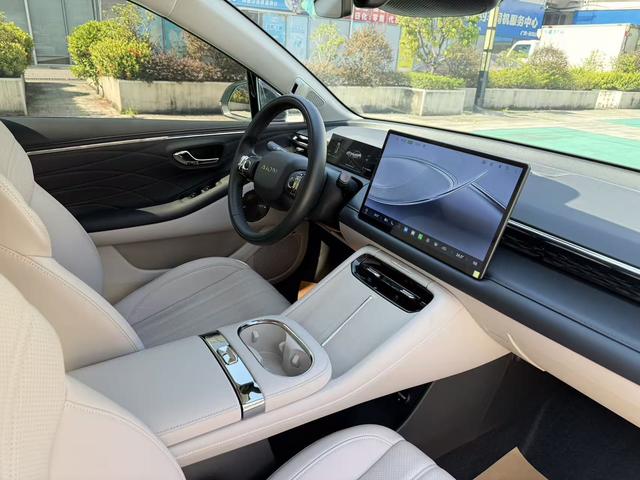 Pre-Owned AION RT 2025 Model 650 LiDAR Version