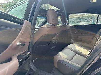 Certificated Pre-Owned Lexus ES 2023 260 Excellence Edition - u22692598