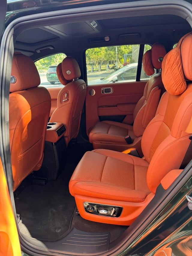 Certificated Pre-Owned Li Auto L8 2024 Ultra Edition -u22086916