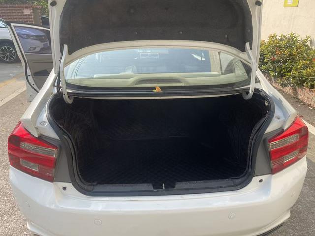 Certificated Used GAC Honda Fengfan Classic 2012 Model 1.5L Manual Elite Edition