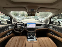 Certificated Pre-Owned Denza D9 DM 2022 Edition 970 4WD Flagship Version -u22538168